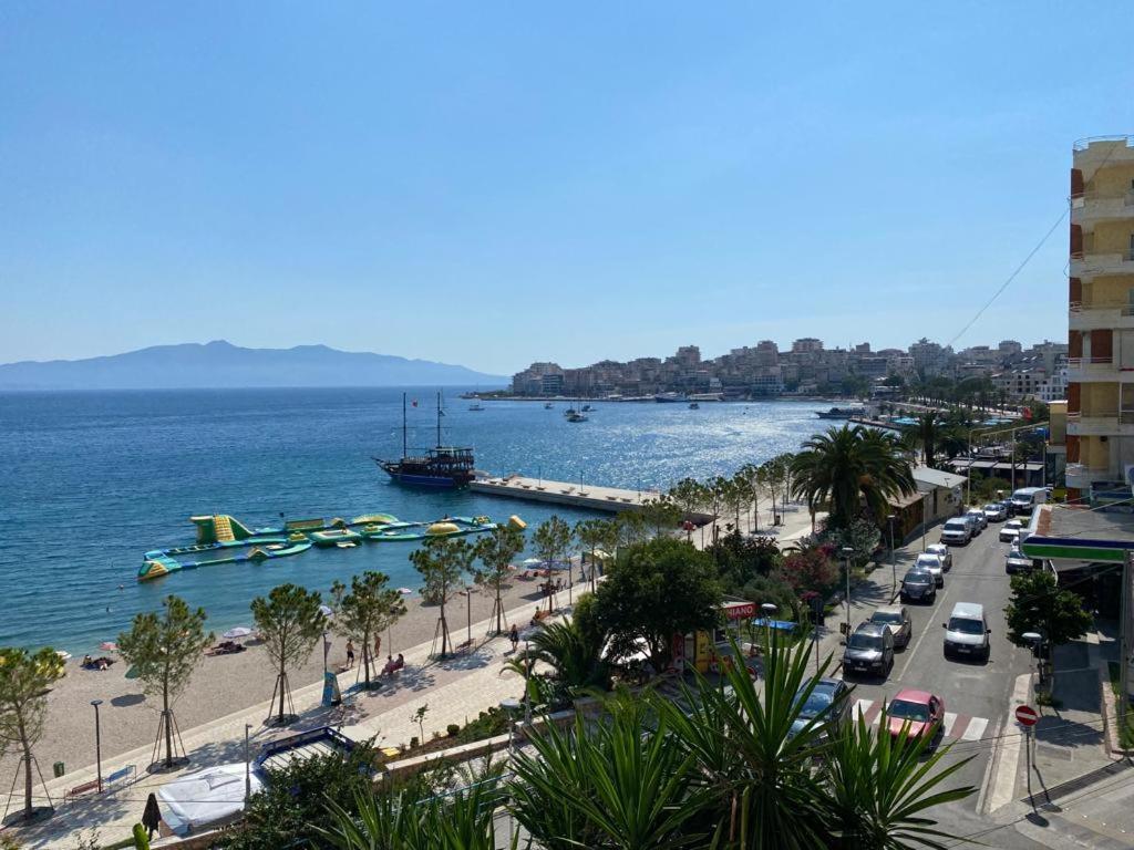 Sea Breeze Apartment Sarandë Buitenkant foto