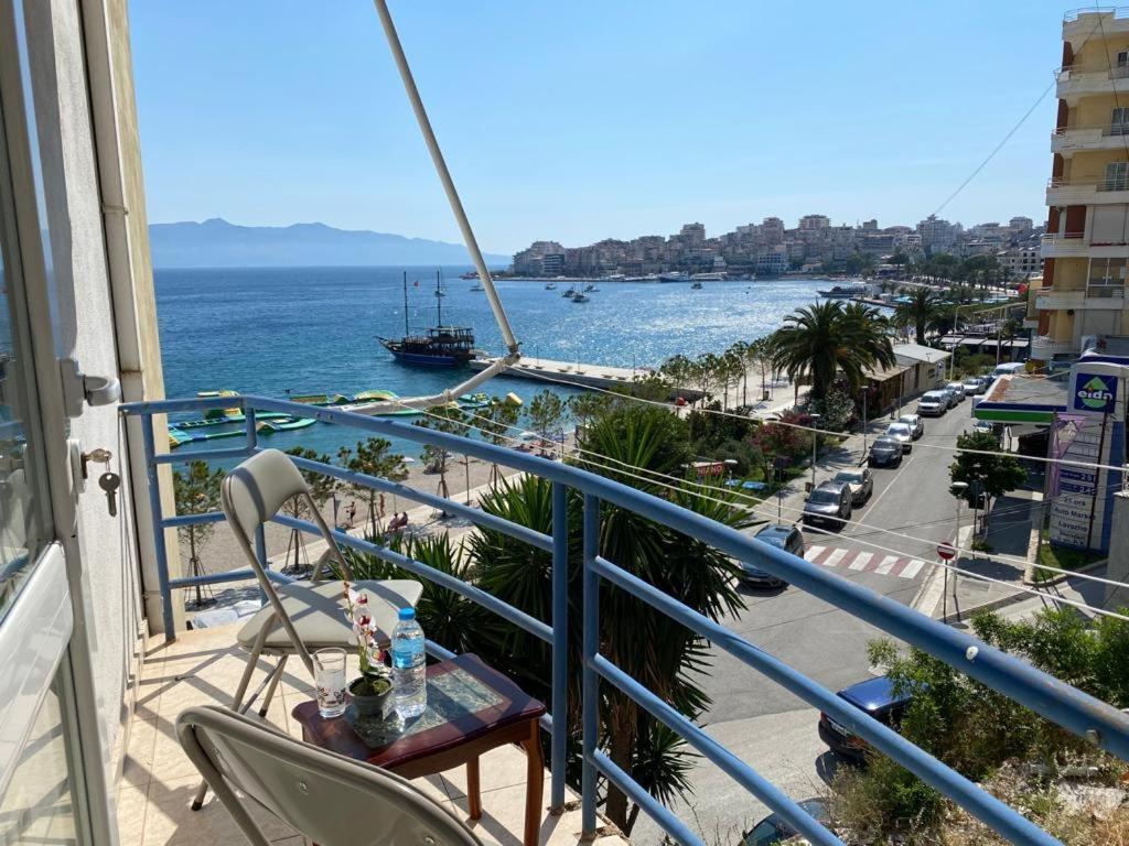 Sea Breeze Apartment Sarandë Buitenkant foto